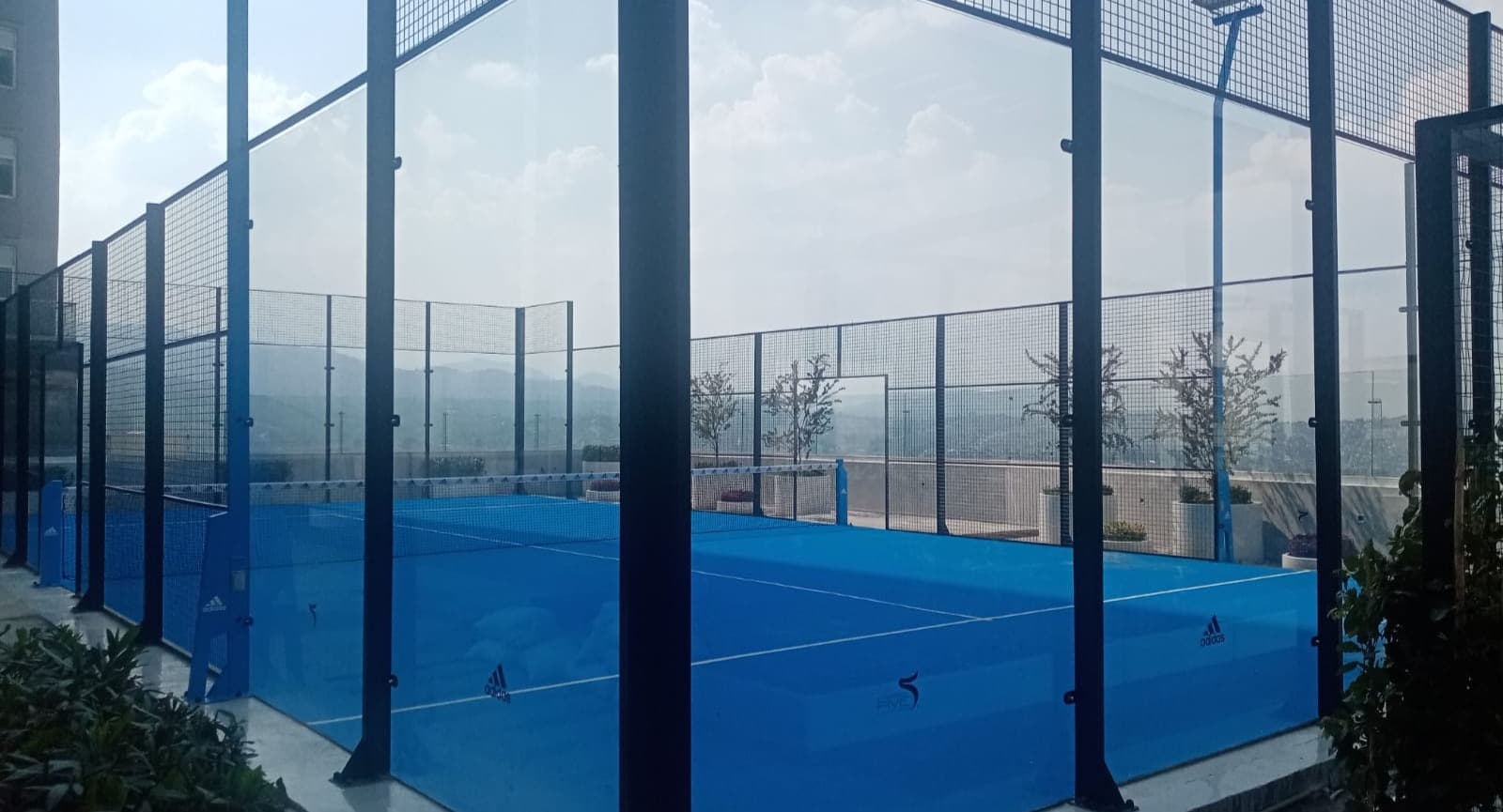 Five Torre A padel courts