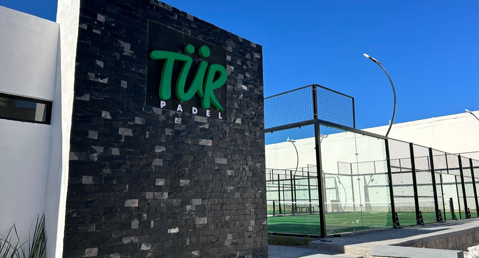 Tür Padel padel courts