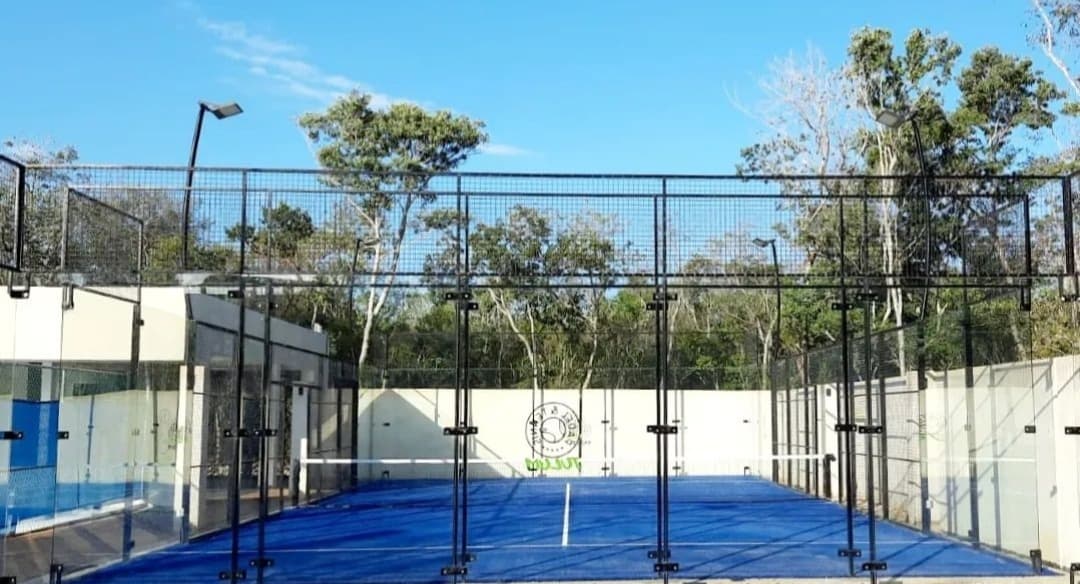 Padel & Tennis Tulum padel courts