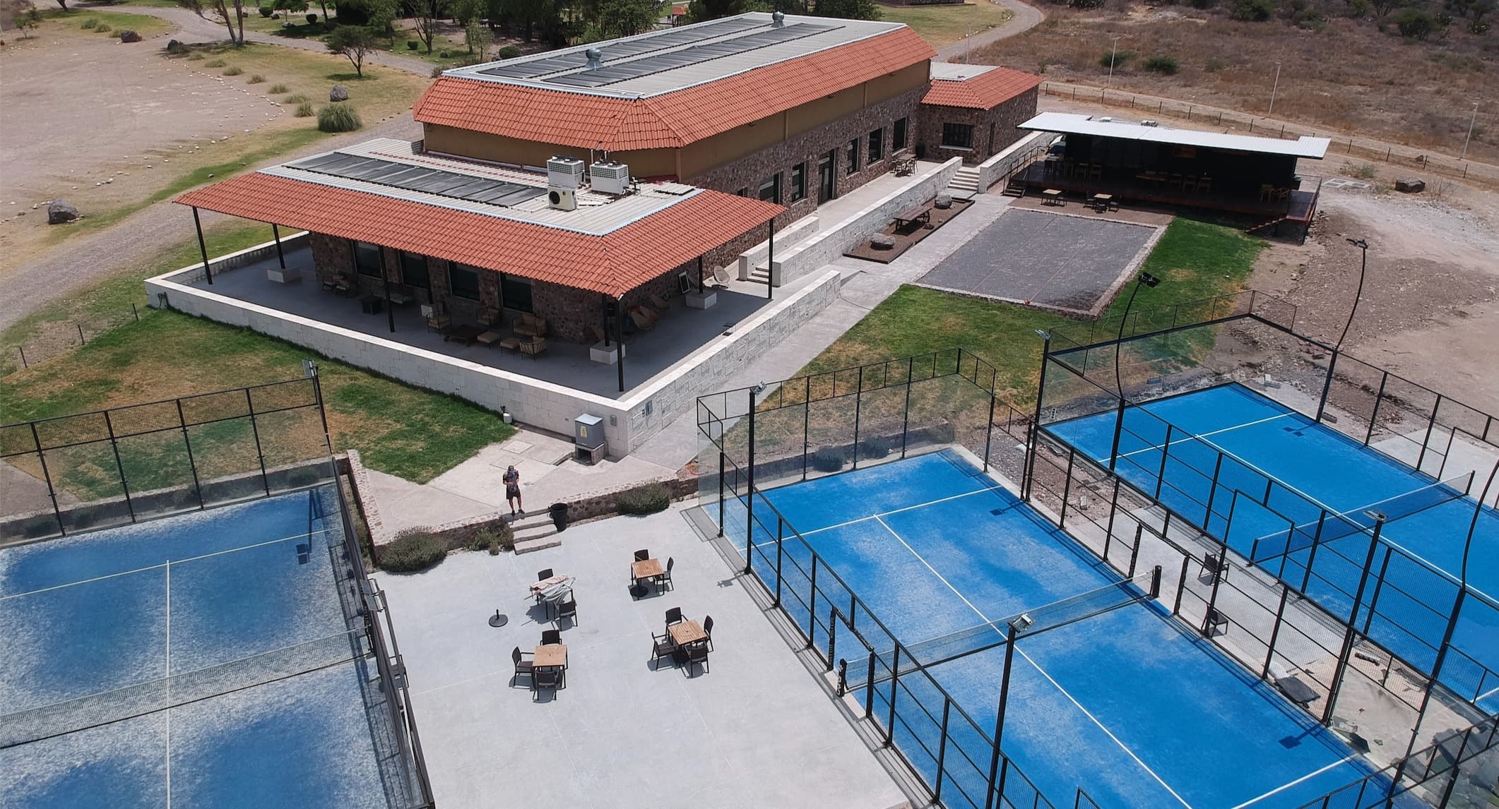 Holy Life Club padel courts