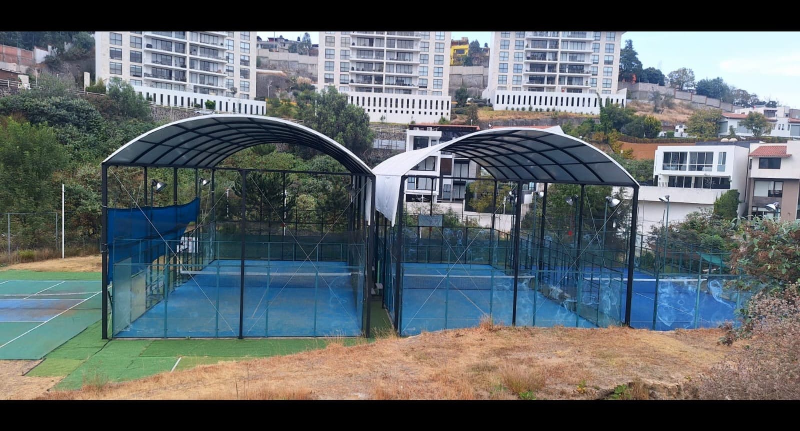 Padel A Lomas del Río padel courts